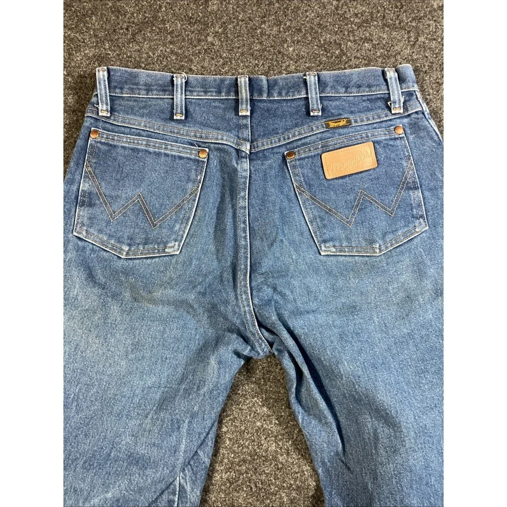 Wrangler 13MWZ Cowboy Cut Jeans Mens 33x38 Blue Rigid Denim High Rise Western